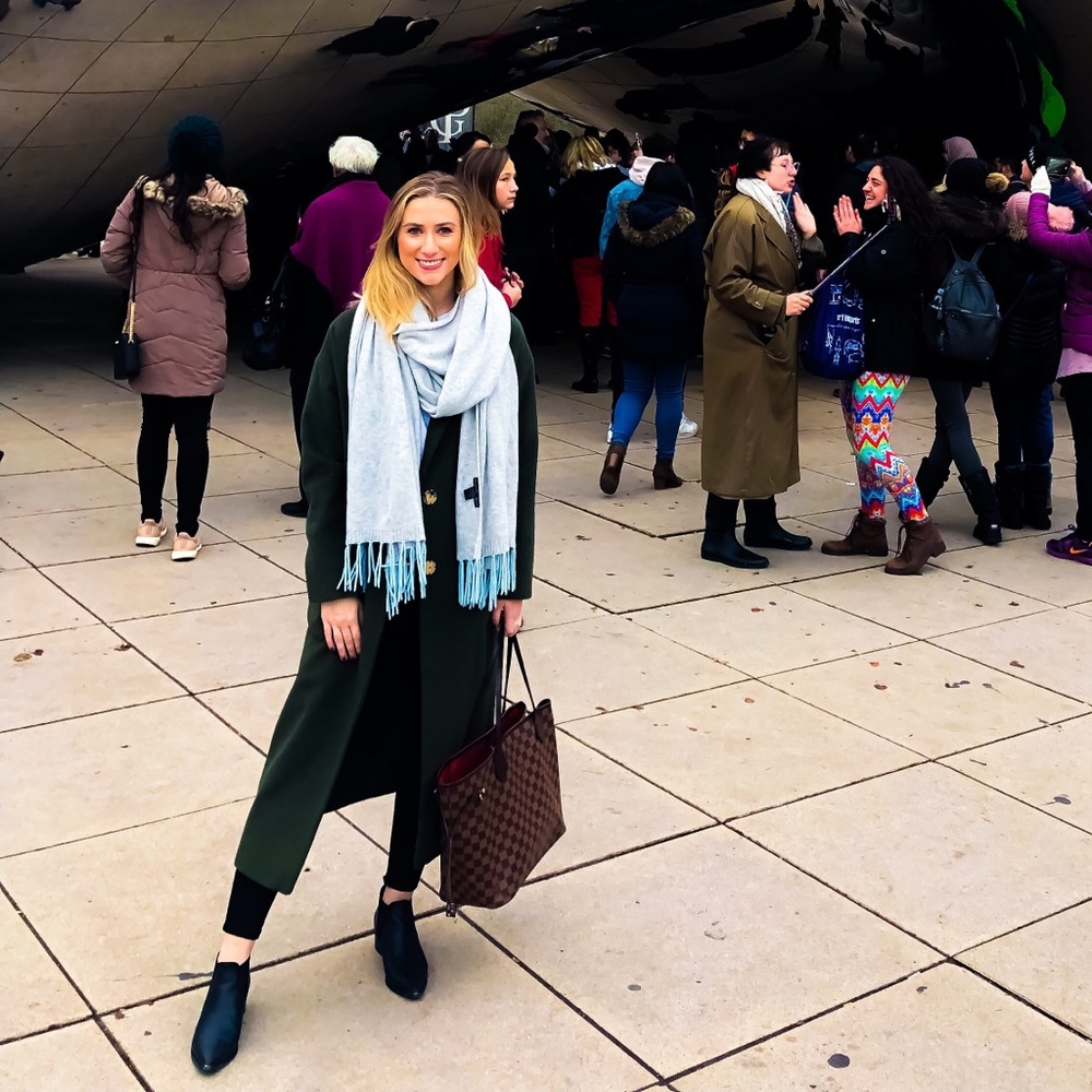 Meet your Posher, Lauren